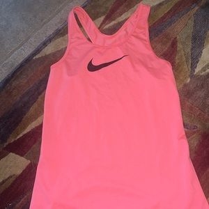 Nike women’s tank top size Medium.